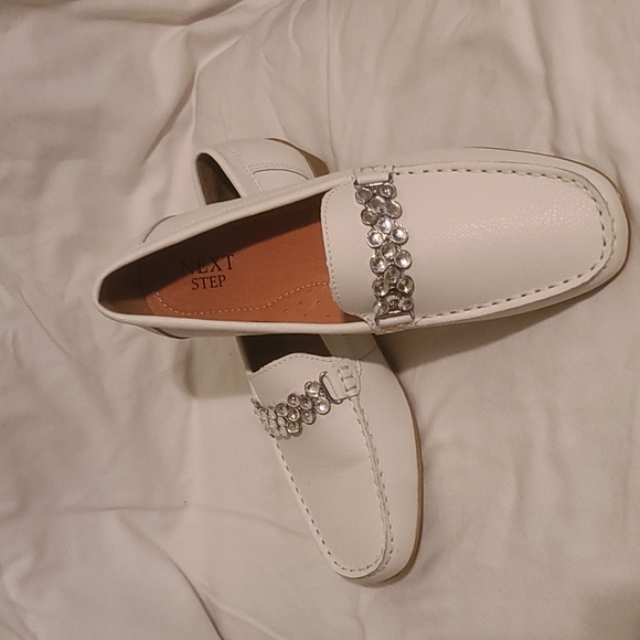 White Loafer with Jewel strap - Picture 3 of 4
